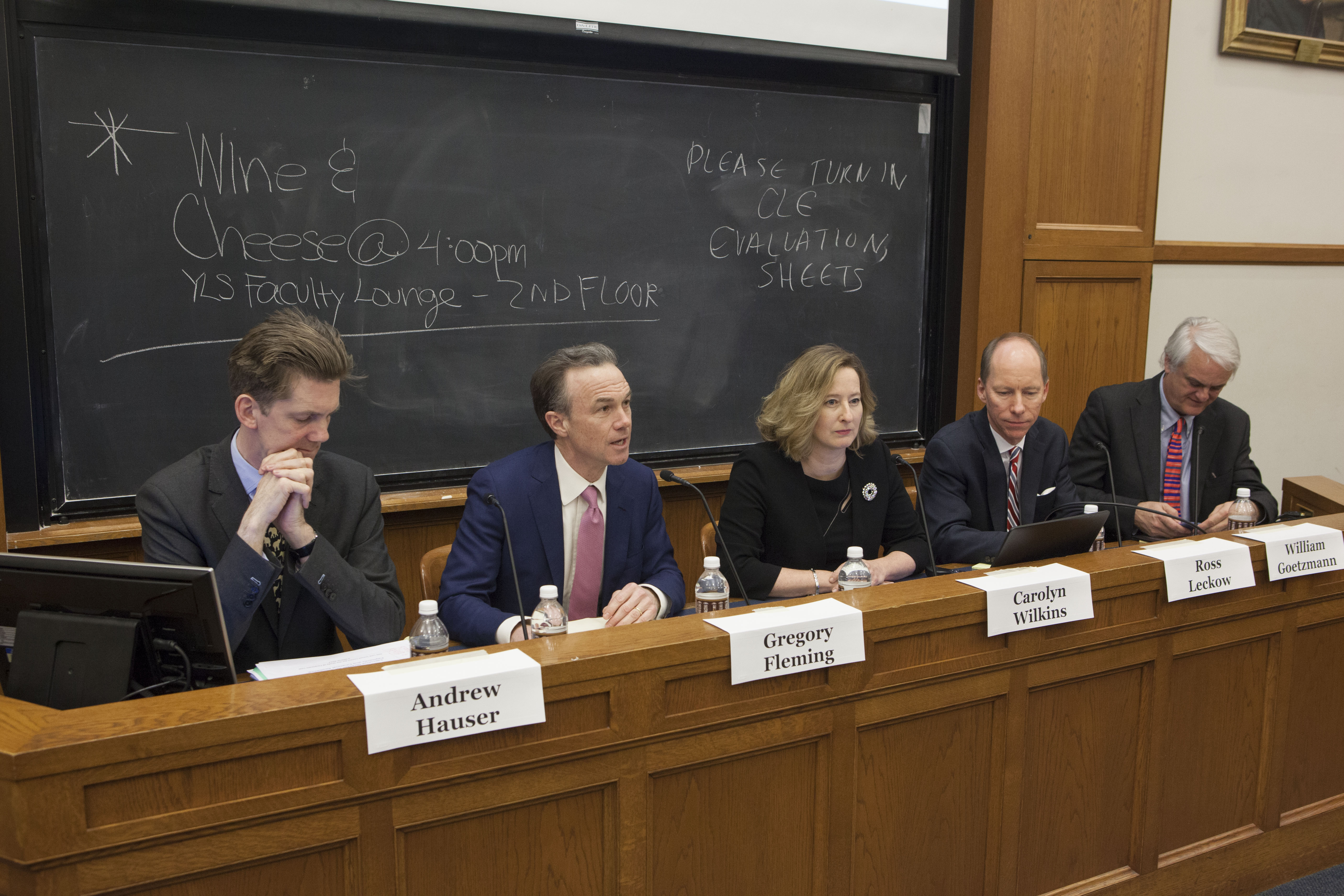Bank of England Exec. Dir. Andrew Hauser, YLS Senior Research Scholar and Visiting Lecturer Gregory Fleming &#039;88, Bank of Canada Senior Deputy Gov. Carolyn Wilkins, IMF Deputy General Counsel Ross Leckow, and Yale SOM Prof. William Goetzmann